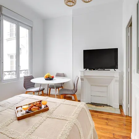 Notre Dame & Seine - Latin Quarter - 1br - Cityapartmentstay Appartamento